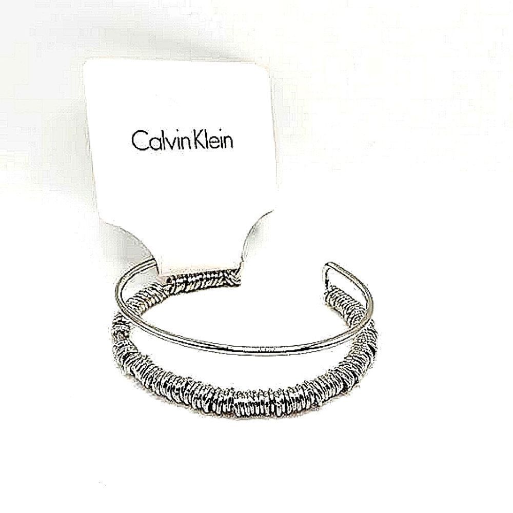 Calvin Klein Double Cuff Bracelet with jingley rings on 1 cuff 🤩🤩🤩